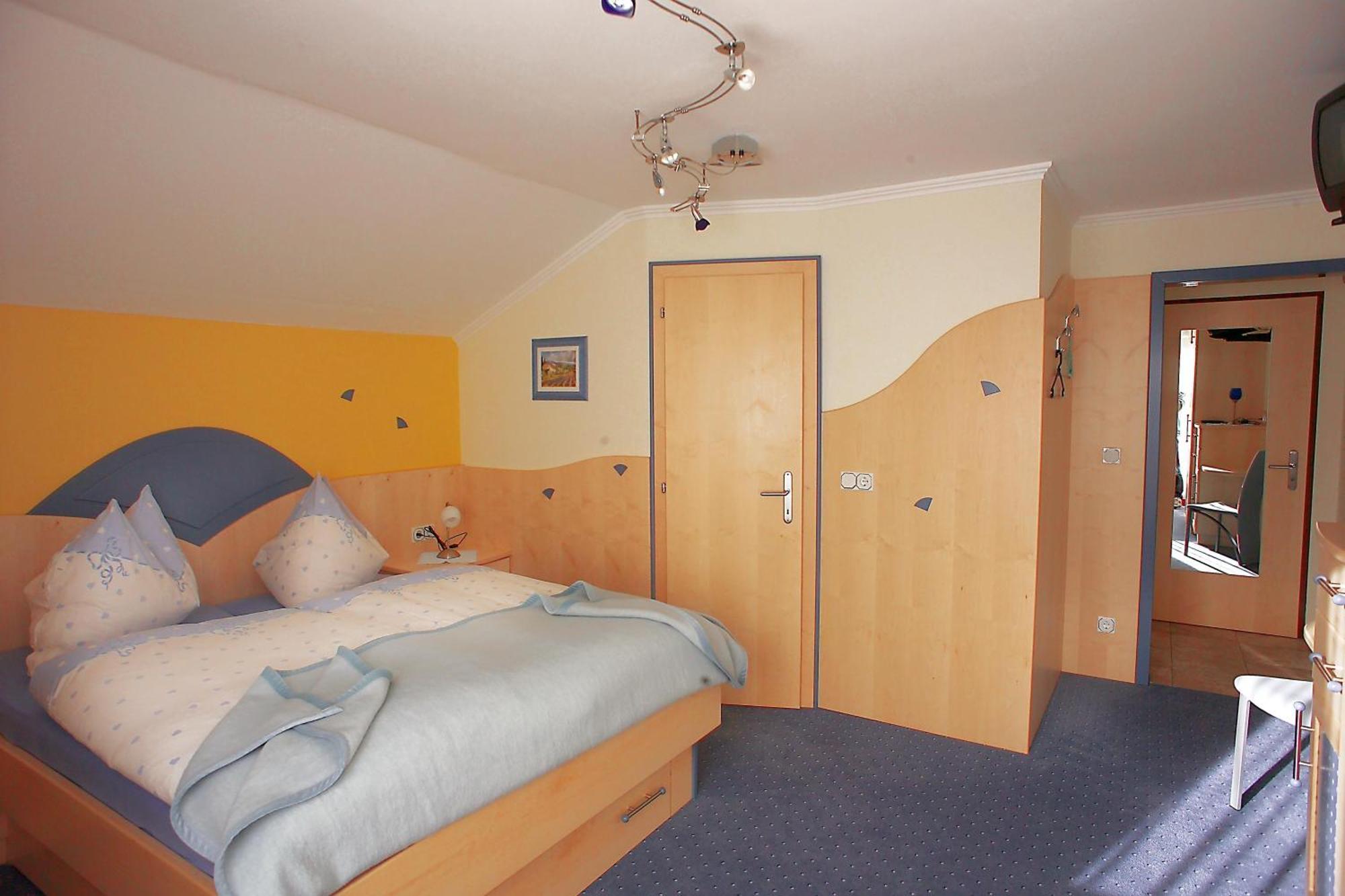 Hotel Garni Zerza Tröpolach Δωμάτιο φωτογραφία