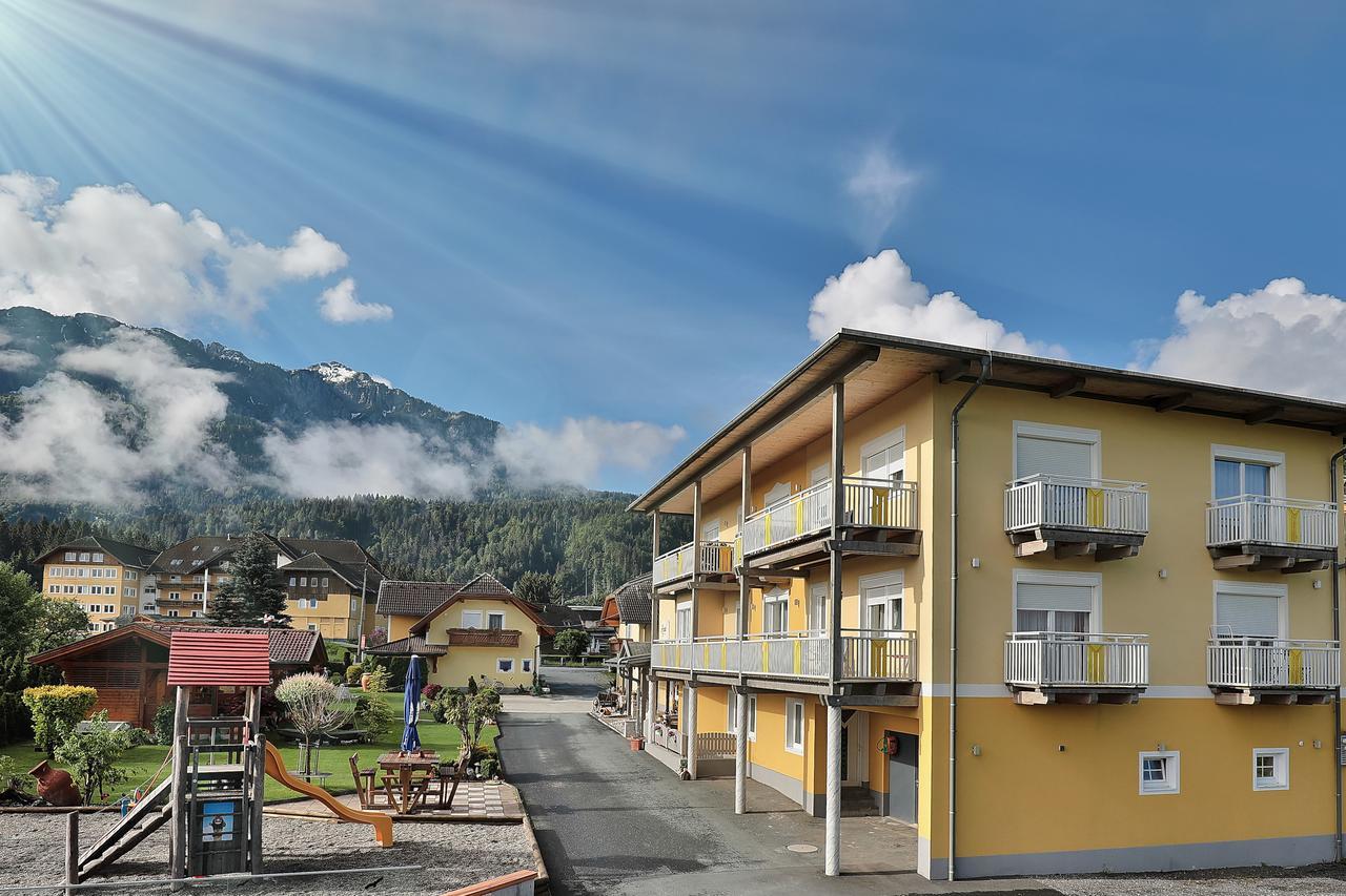 Hotel Garni Zerza Tröpolach Εξωτερικό φωτογραφία