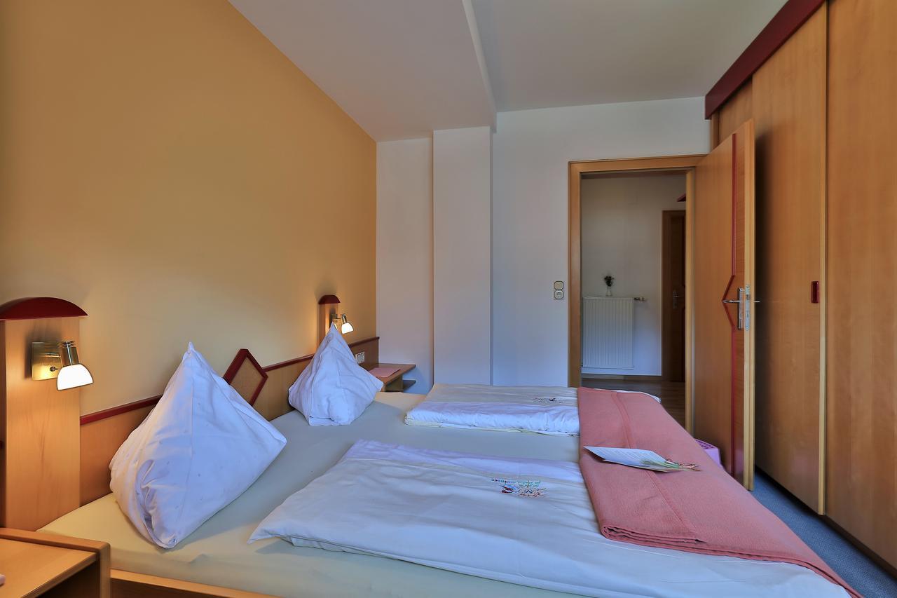 Hotel Garni Zerza Tröpolach Εξωτερικό φωτογραφία